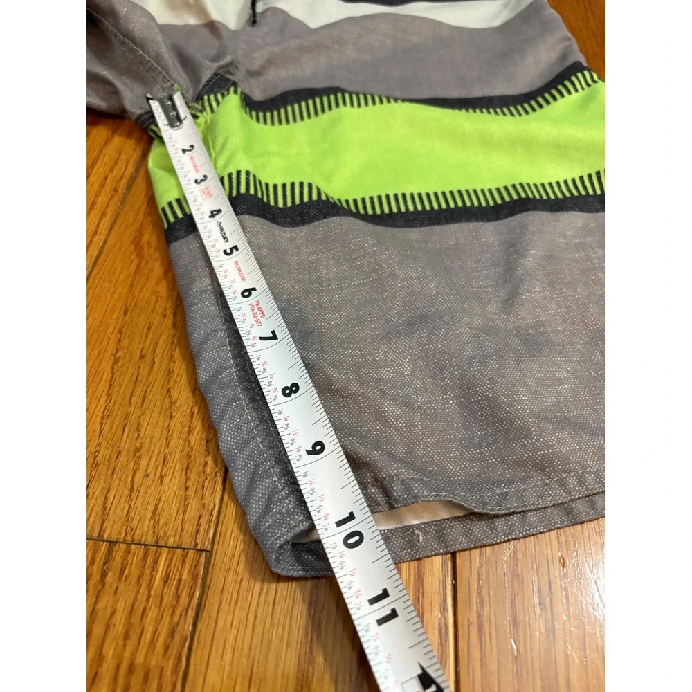 O'Neill Boys Board Shorts Grey Neon Green Striped Swim Trunks Cargo Pocket Sz 30